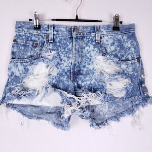 Levi's 550 Reworked‎ Distressed Studded Denim Shorts Womens 30W Hot Pants Grunge
